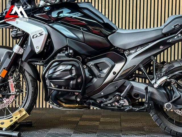 bmw - r-1300-gs-triple-black