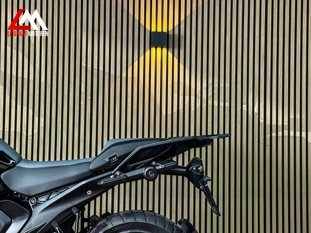 bmw - r-1300-gs-triple-black