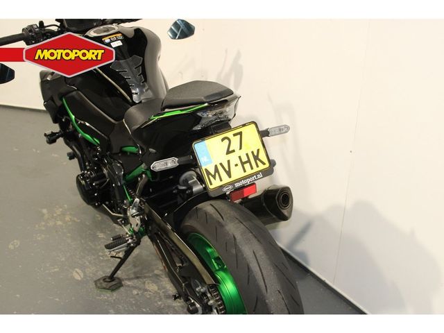 kawasaki - z900