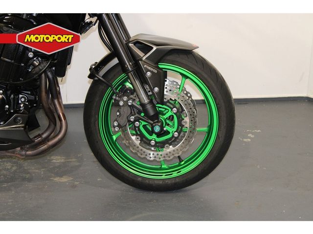 kawasaki - z900
