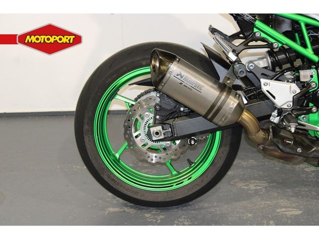 kawasaki - z900