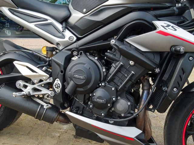 triumph - street-triple-rs