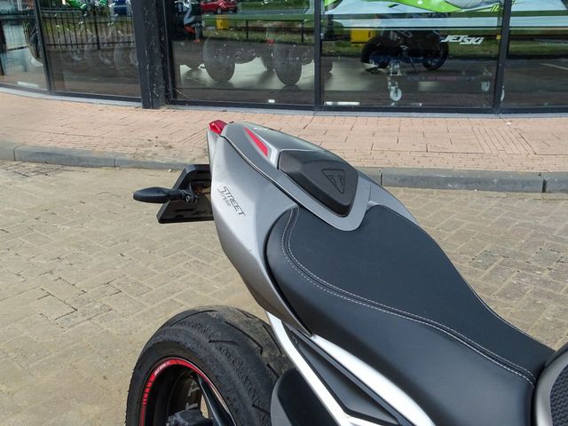 triumph - street-triple-rs