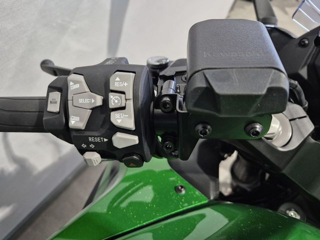 kawasaki - ninja-1100-sx-se