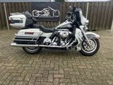 HARLEY-DAVIDSON ELECTRA GLIDE ULTRA CLASSIC FLHTCU