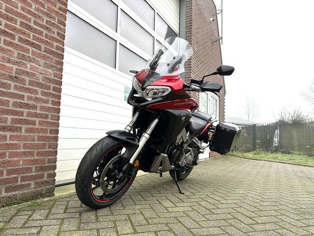 honda - vfr-800-x-crossrunner-abs