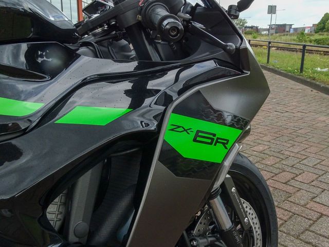 kawasaki - ninja-zx-6r