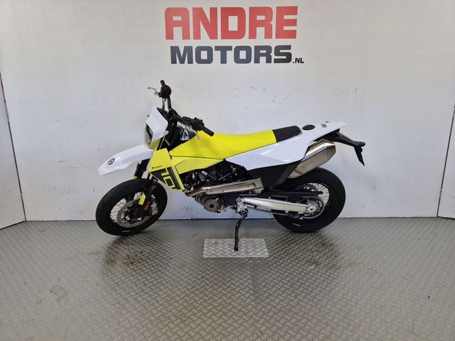 husqvarna - 701-supermoto