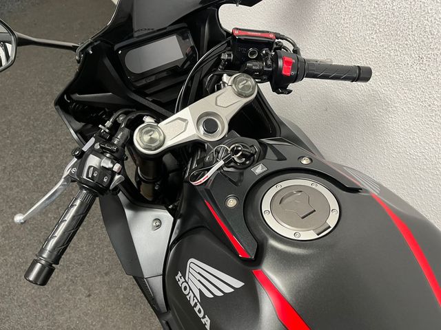 honda - cbr-650-r