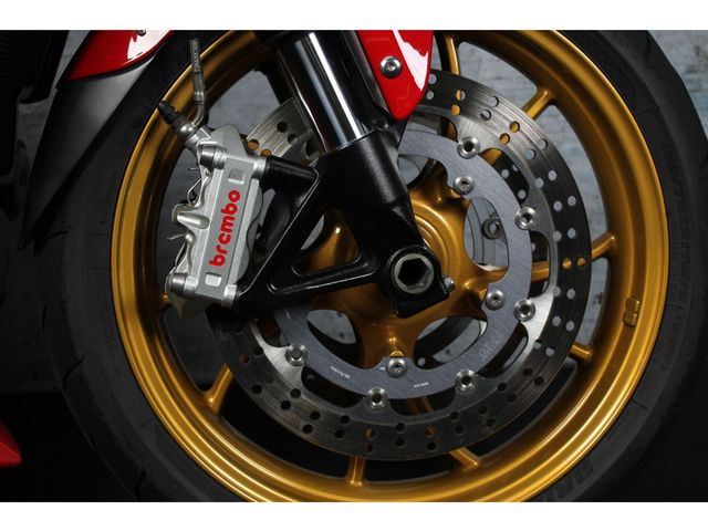 triumph - speed-triple-1050