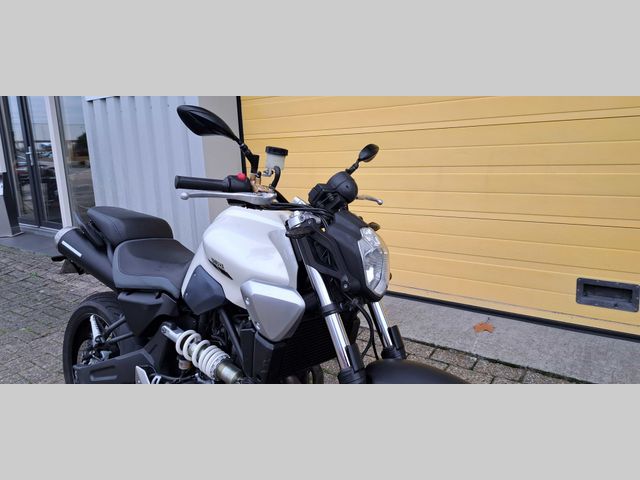 yamaha - mt-03