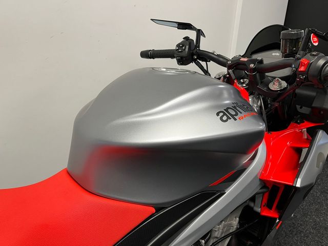 aprilia - tuono-660