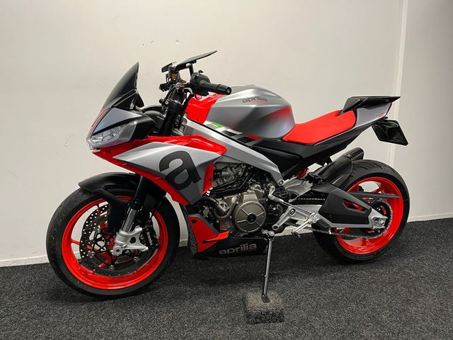 aprilia - tuono-660