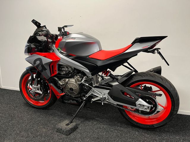 aprilia - tuono-660
