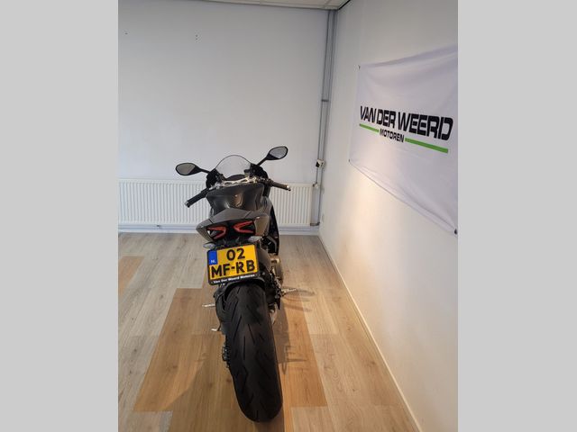 ducati - 1199-panigale-s