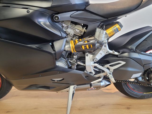 ducati - 1199-panigale-s