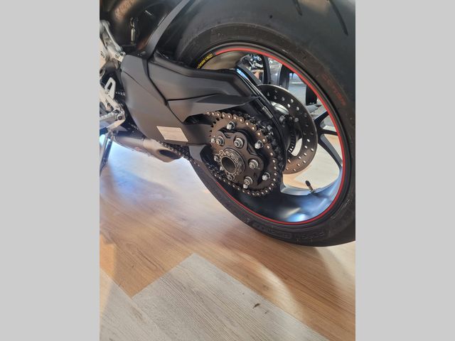 ducati - 1199-panigale-s