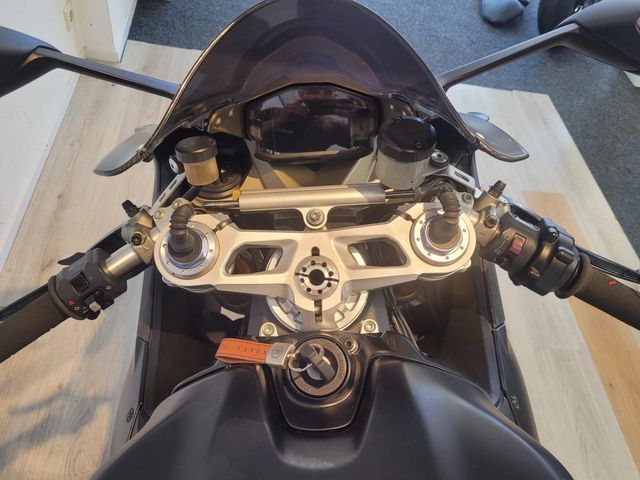 ducati - 1199-panigale-s