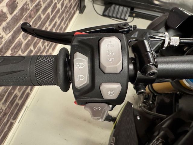 triumph - speed-triple-1200-rs