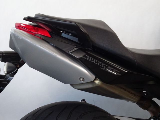 aprilia - sl-750-shiver-abs