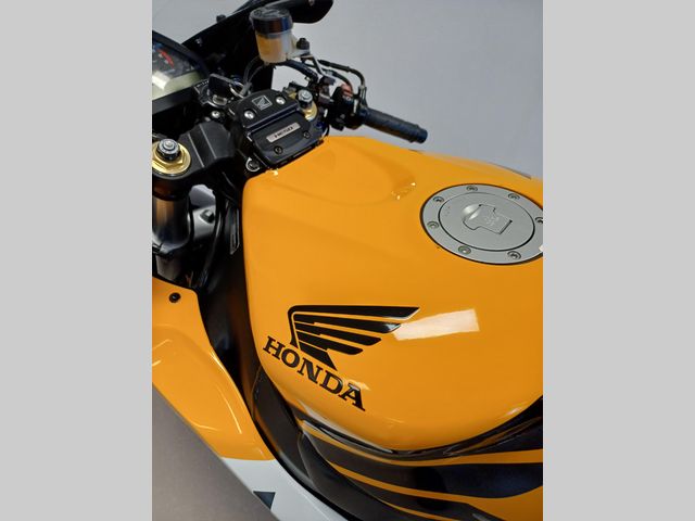 honda - cbr-1000-rr-fireblade