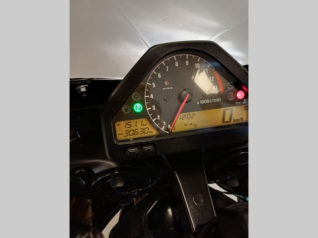 honda - cbr-1000-rr-fireblade