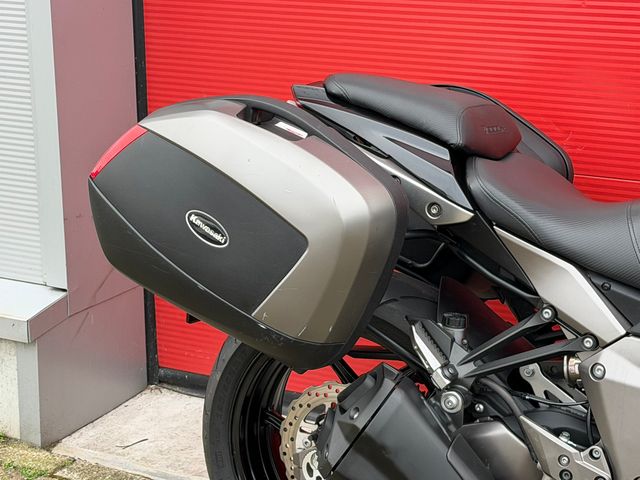 kawasaki - z-1000-sx-abs