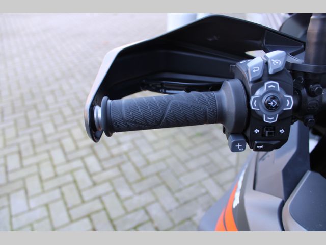 ktm - 1290-super-adventure-s