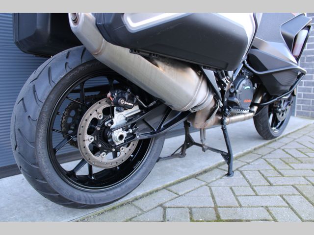 ktm - 1290-super-adventure-s