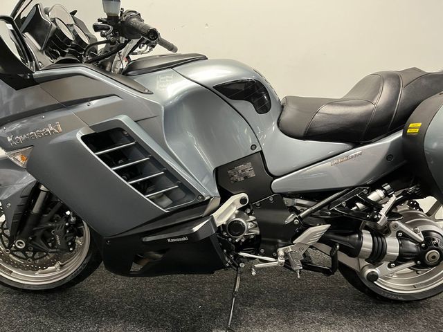 kawasaki - gtr-1400