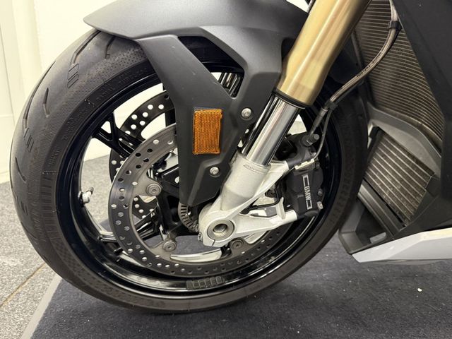 bmw - s-1000-r