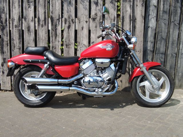 honda - vf-750-c