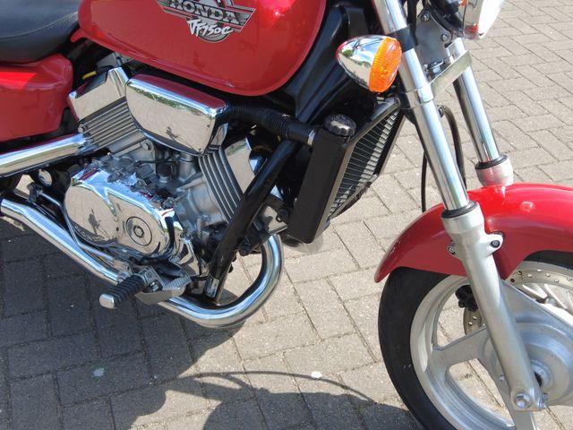 honda - vf-750-c