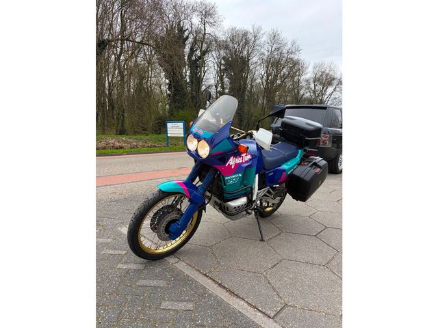 honda - xrv-750-africa-twin