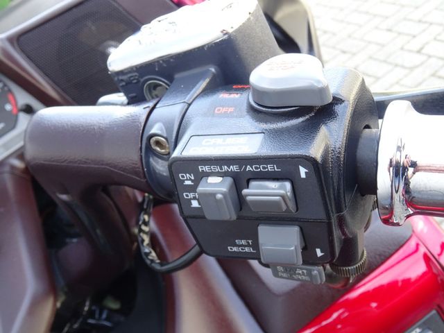 honda - gl-1500-se-goldwing