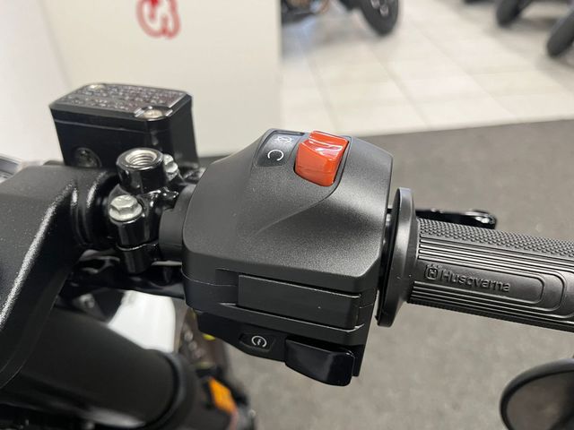 husqvarna - vitpilen-401
