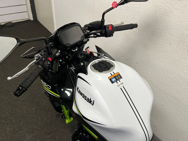 kawasaki - z650