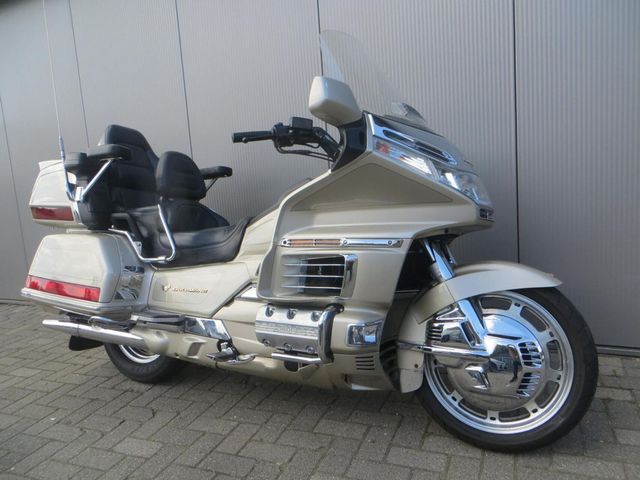 honda - gl-1500-se-goldwing