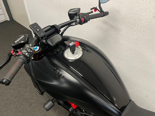 ducati - diavel-1260-s