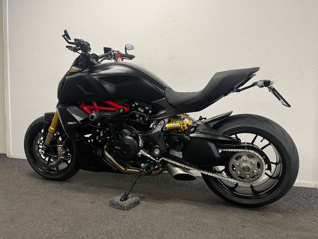 ducati - diavel-1260-s