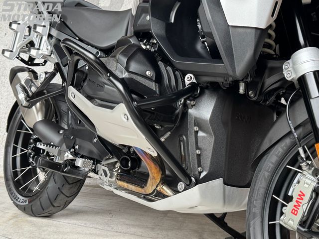 bmw - r-1300-gs-adventure-triple-black