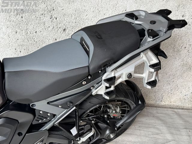 bmw - r-1300-gs-adventure-triple-black