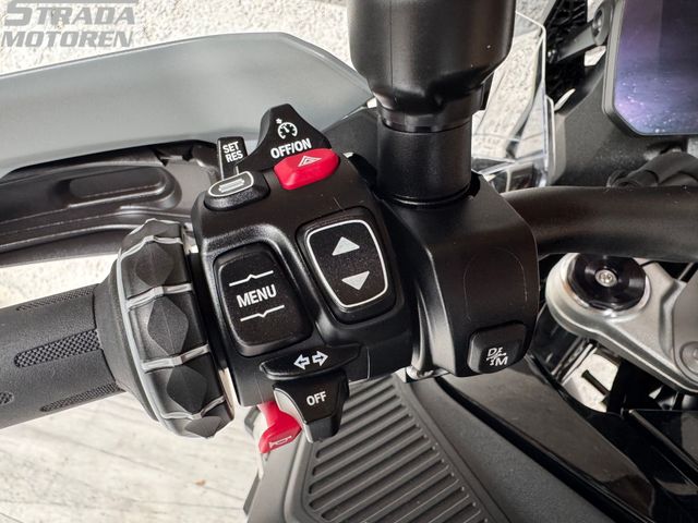 bmw - r-1300-gs-adventure-triple-black