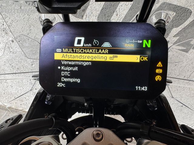 bmw - r-1300-gs-adventure-triple-black