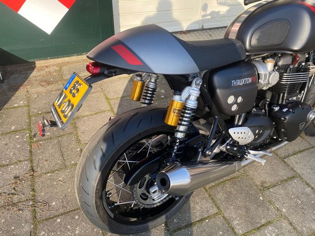 triumph - thruxton-rs