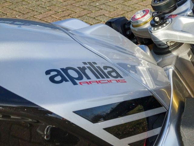 aprilia - rsv-4-r-aprc