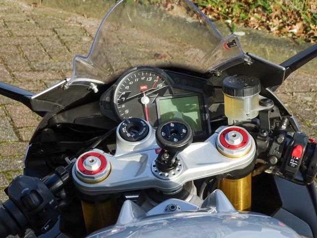 aprilia - rsv-4-r-aprc