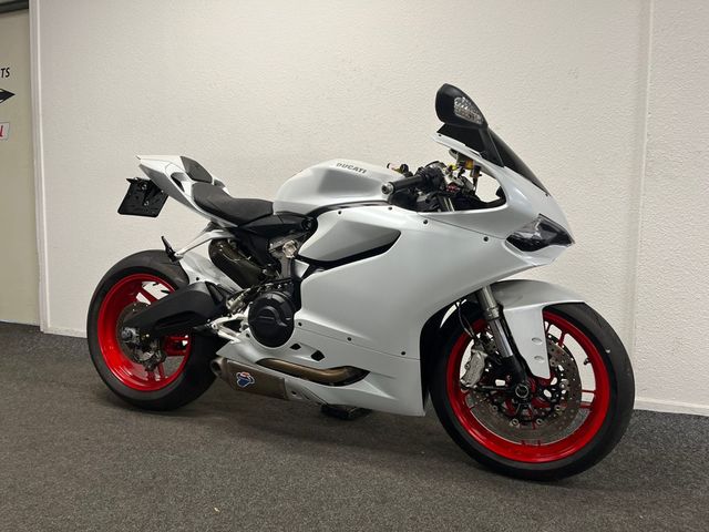 ducati - 899-panigale