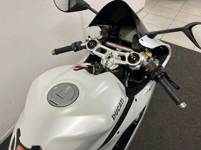 ducati - 899-panigale