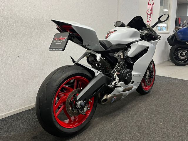 ducati - 899-panigale